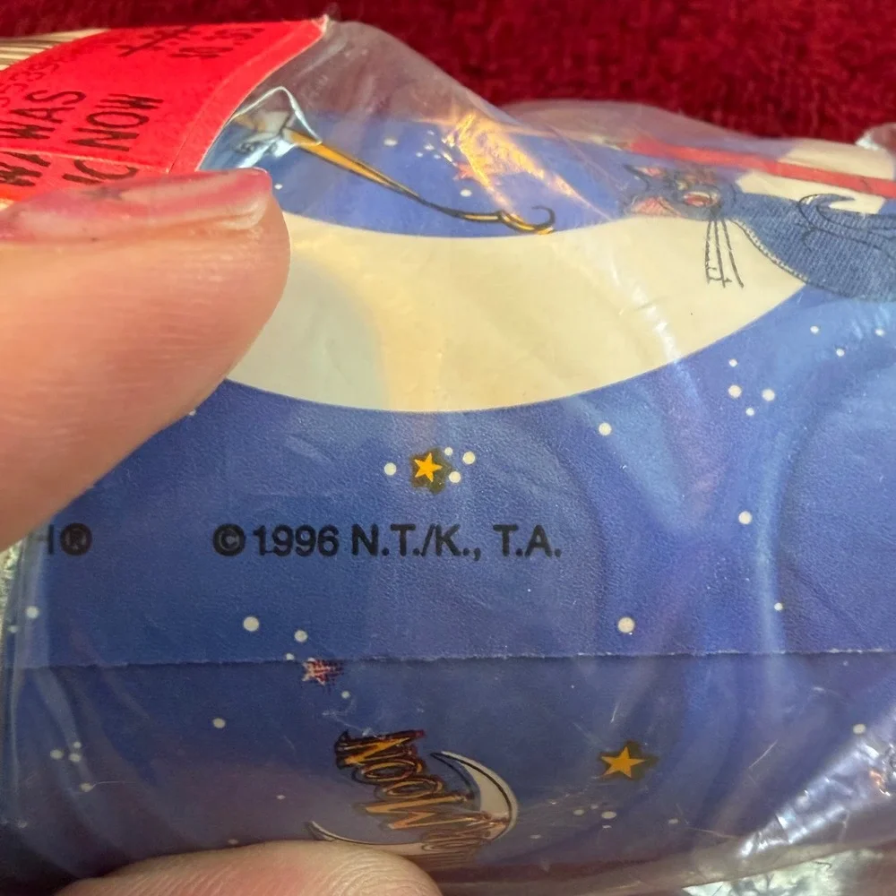 Vintage 1996 Sailor Moon 7oz Paper Cups 8pk Beach Products Anime Party Supplies